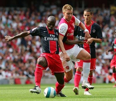 英超第11輪熱刺2-0埃弗頓 凱恩第400場助熱刺取勝.